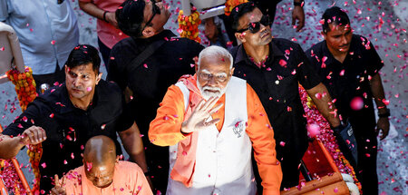 Notorischer Demagoge: Indiens Premierminister Modi (M.) auf Wahl...